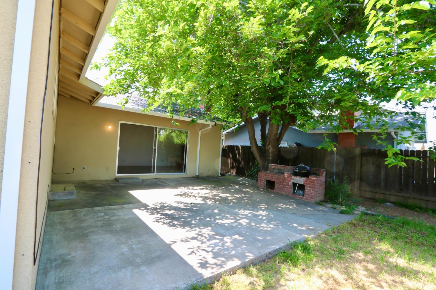 Knightwood, Rancho Cordova, California image 27