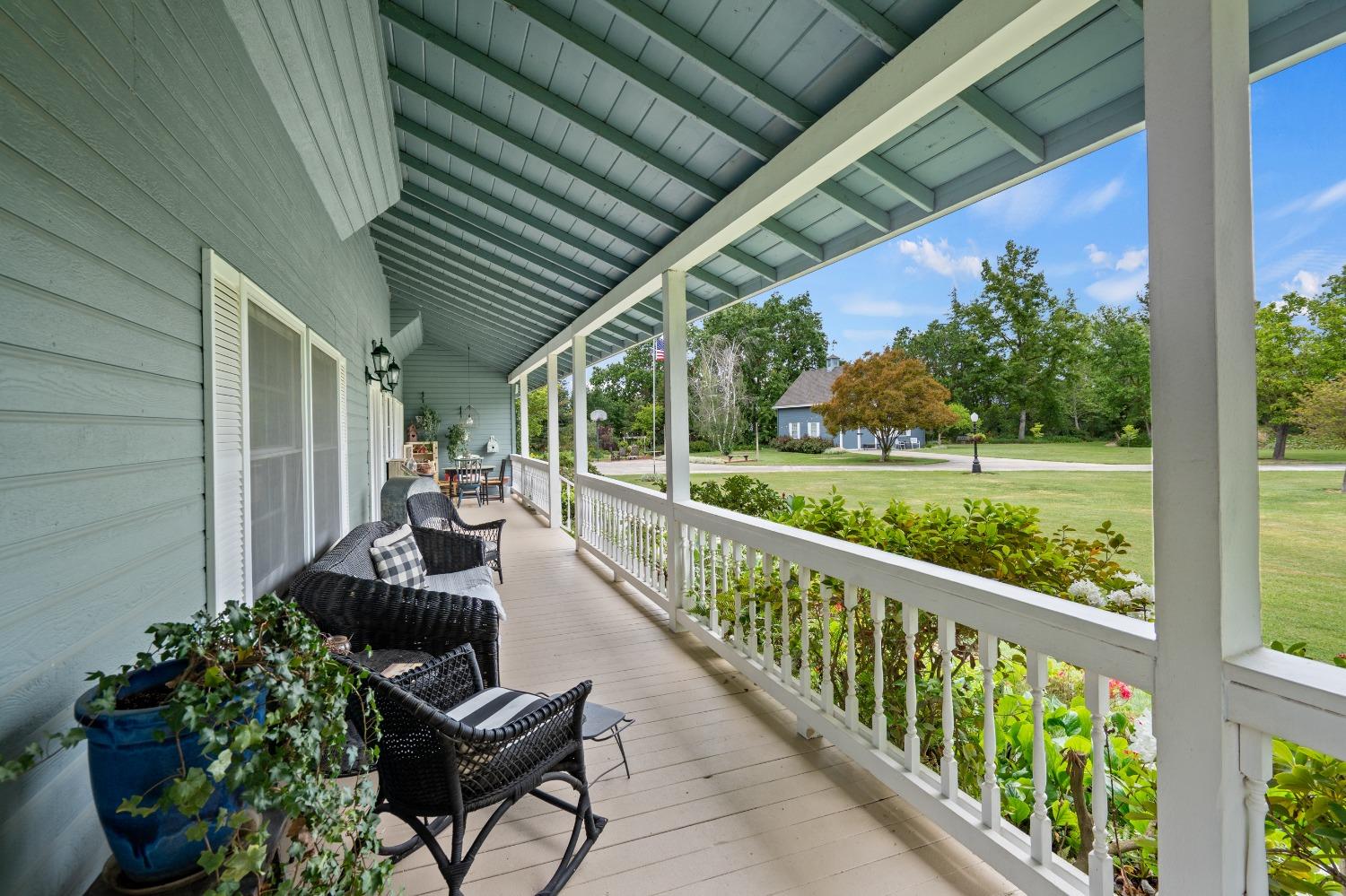 Detail Gallery Image 10 of 99 For 11516 Badger Valley Rd, Wilton,  CA 95693 - 4 Beds | 2/1 Baths