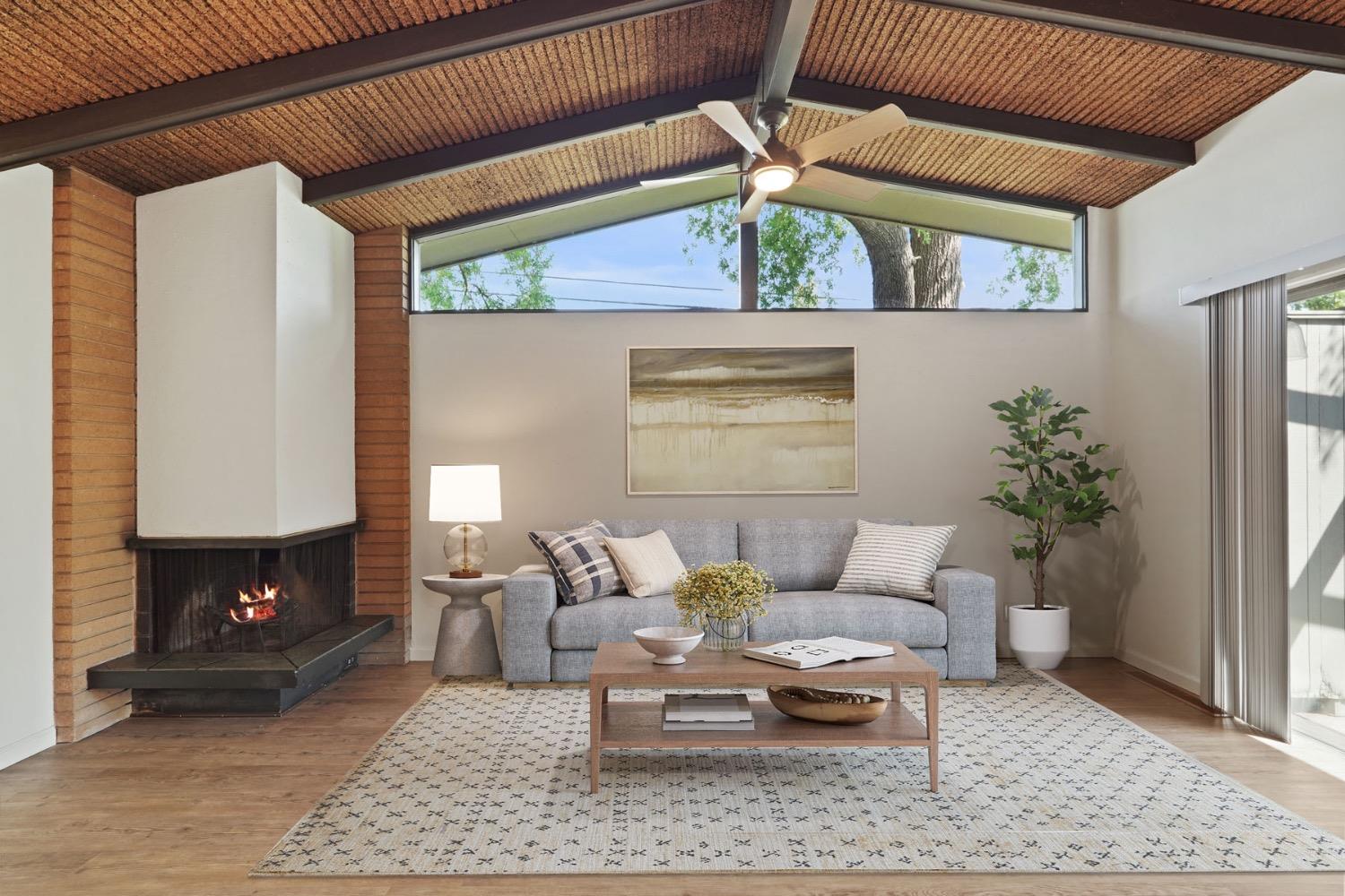 Detail Gallery Image 4 of 29 For 2205 Fernvale Dr, Stockton,  CA 95207 - 3 Beds | 2 Baths