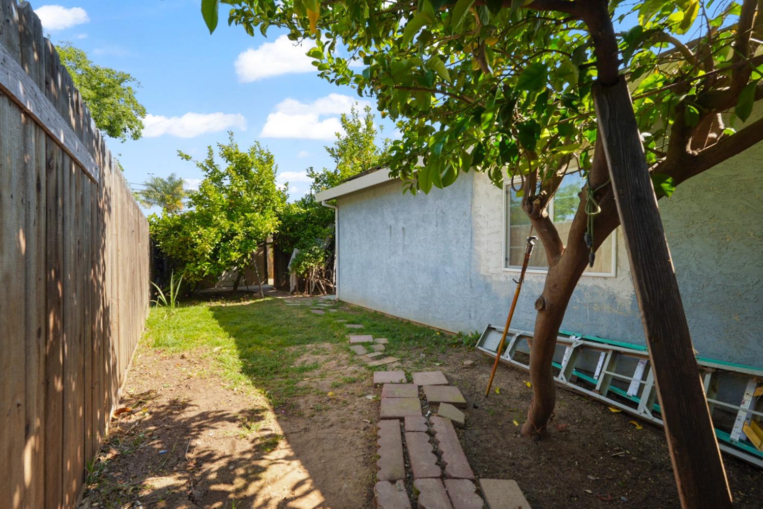 Gannet Court, Merced, California image 14