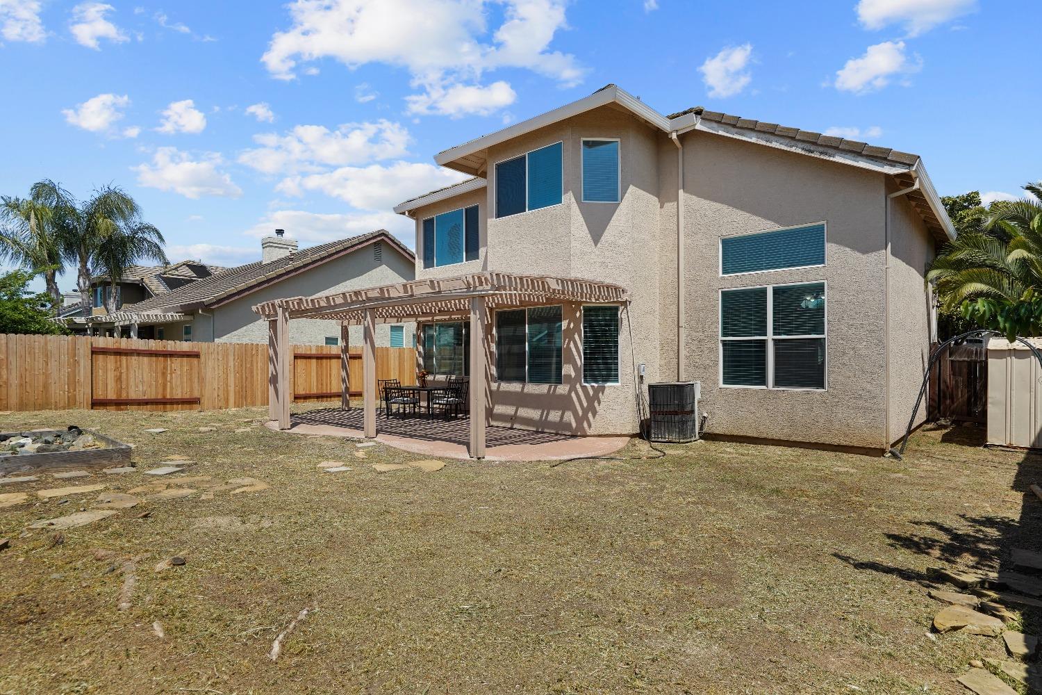 Detail Gallery Image 56 of 58 For 8666 Summer Sun Way, Elk Grove,  CA 95624 - 4 Beds | 2/1 Baths