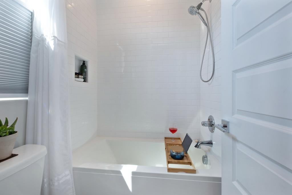Detail Gallery Image 37 of 74 For 3438 Forney Way, Sacramento,  CA 95816 - 3 Beds | 2/1 Baths