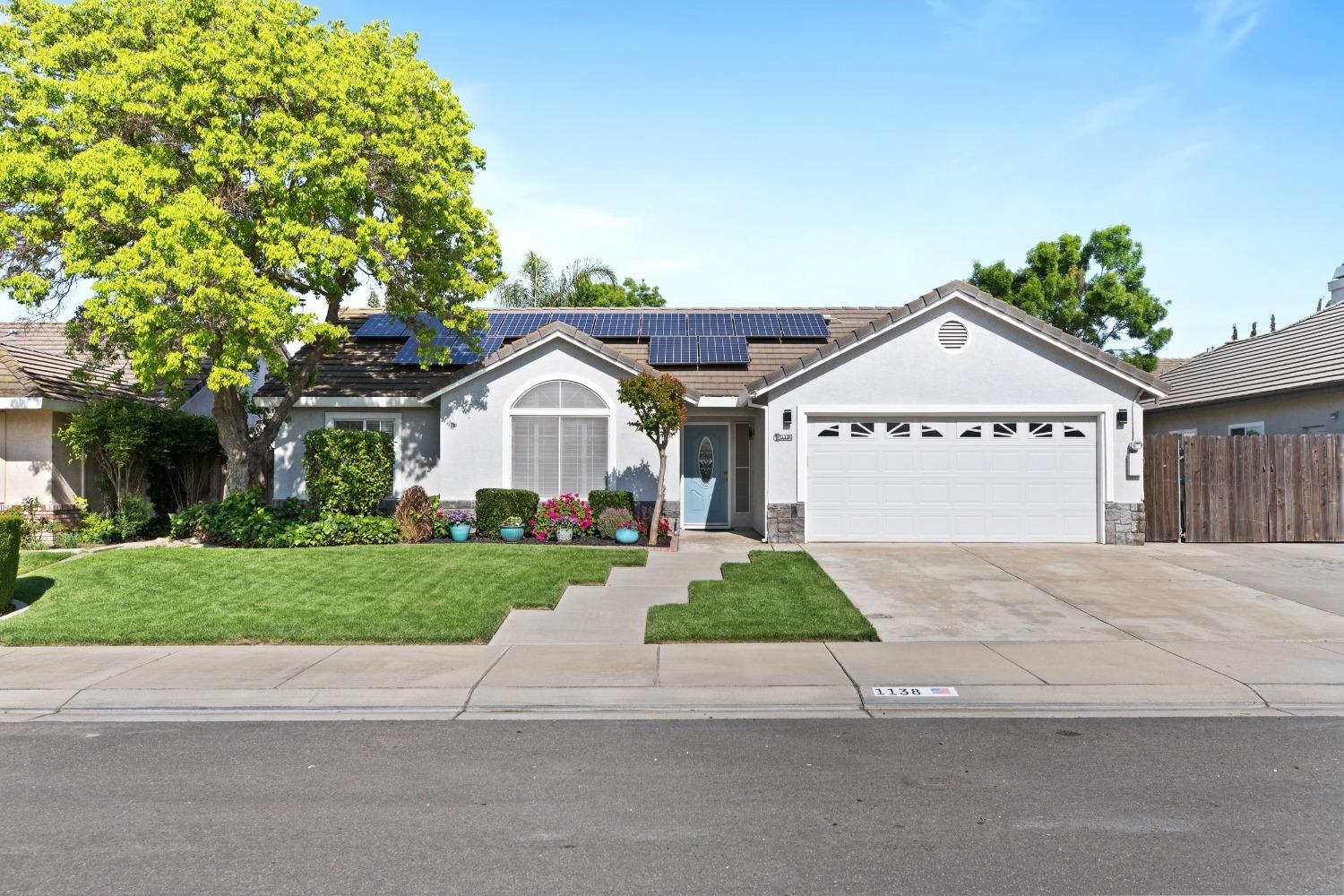 Eastburg Court, Ripon, California image 1