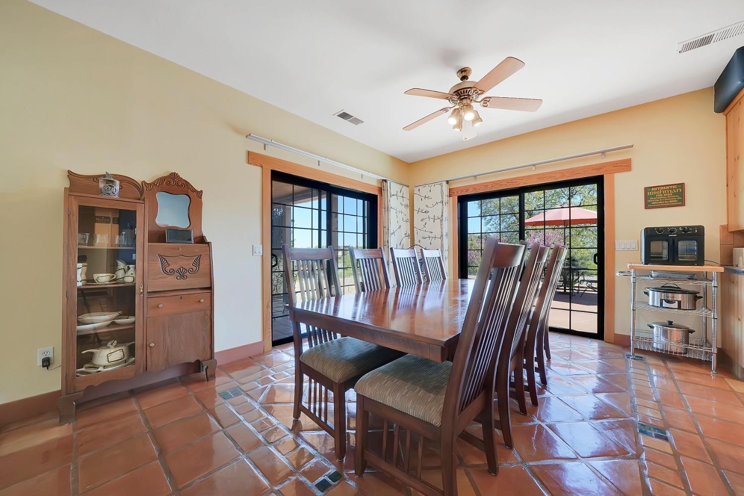 Detail Gallery Image 17 of 86 For 6061 Wind River Dr, Valley Springs,  CA 95252 - 3 Beds | 2/1 Baths