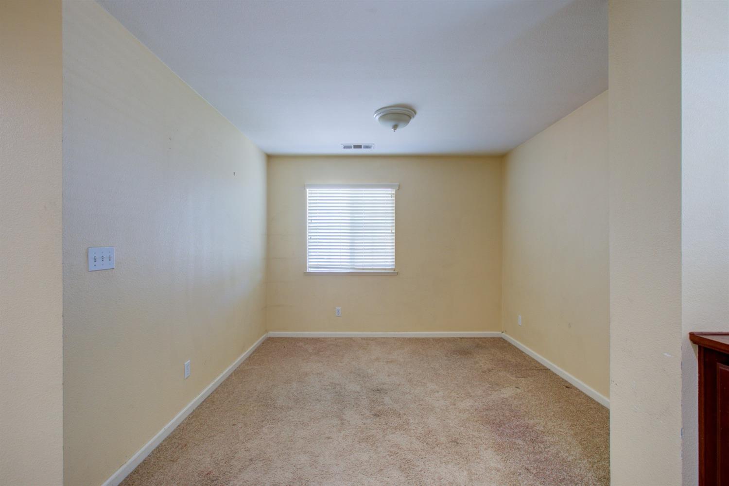 Detail Gallery Image 35 of 61 For 1492 Antioch Ct, Merced,  CA 95348 - 5 Beds | 2/1 Baths
