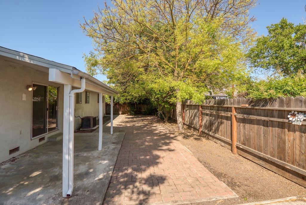 E Orangeburg Avenue, Modesto, California image 38