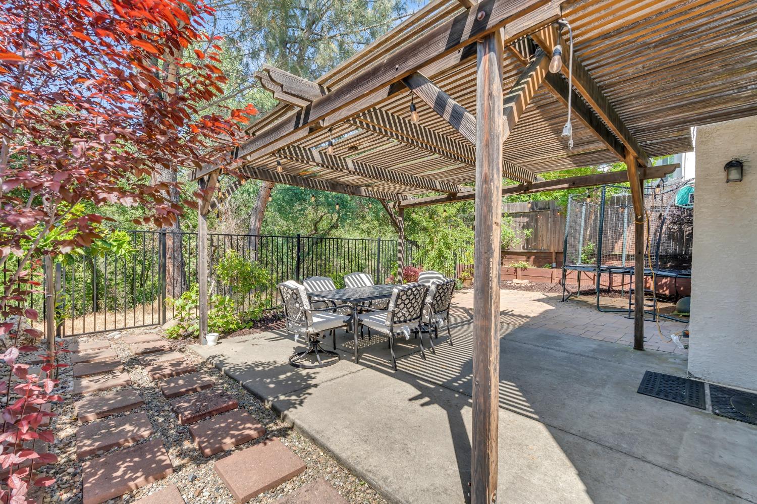 Hansen Circle, Folsom, California image 35