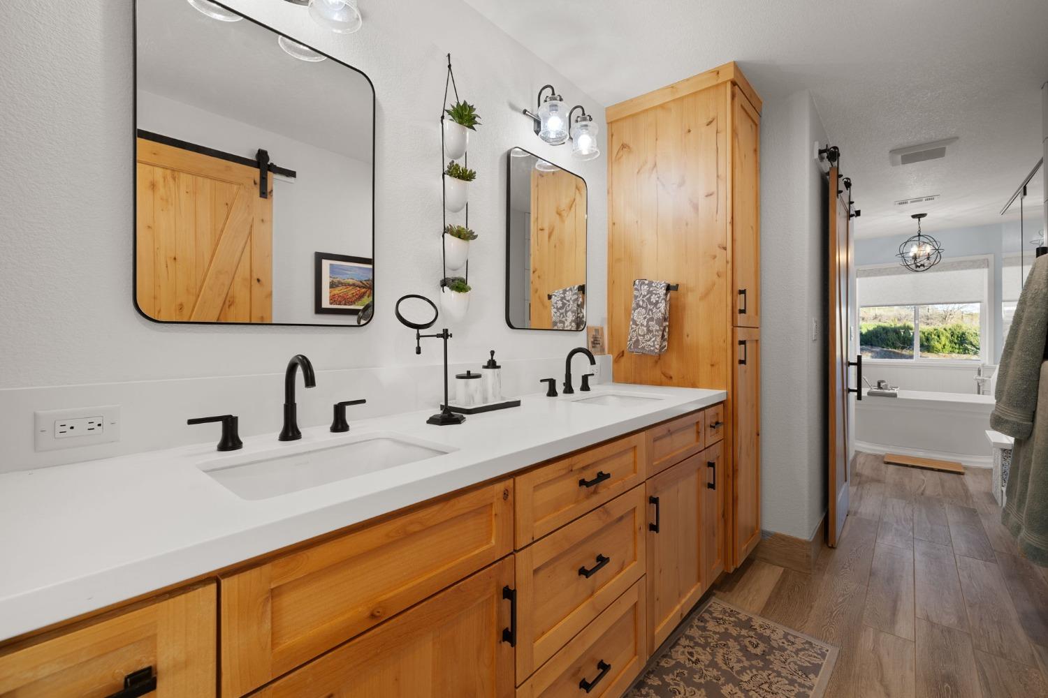 Detail Gallery Image 51 of 99 For 6441 Sky Hawk Rd, Pilot Hill,  CA 95664 - 7 Beds | 5/1 Baths