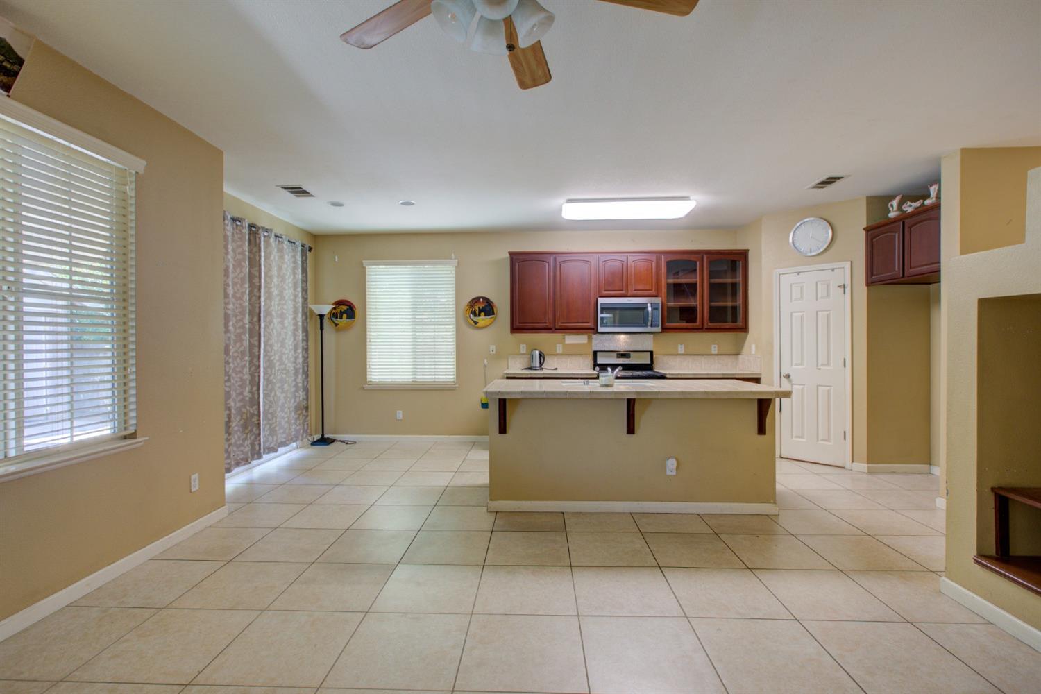 Detail Gallery Image 19 of 61 For 1492 Antioch Ct, Merced,  CA 95348 - 5 Beds | 2/1 Baths