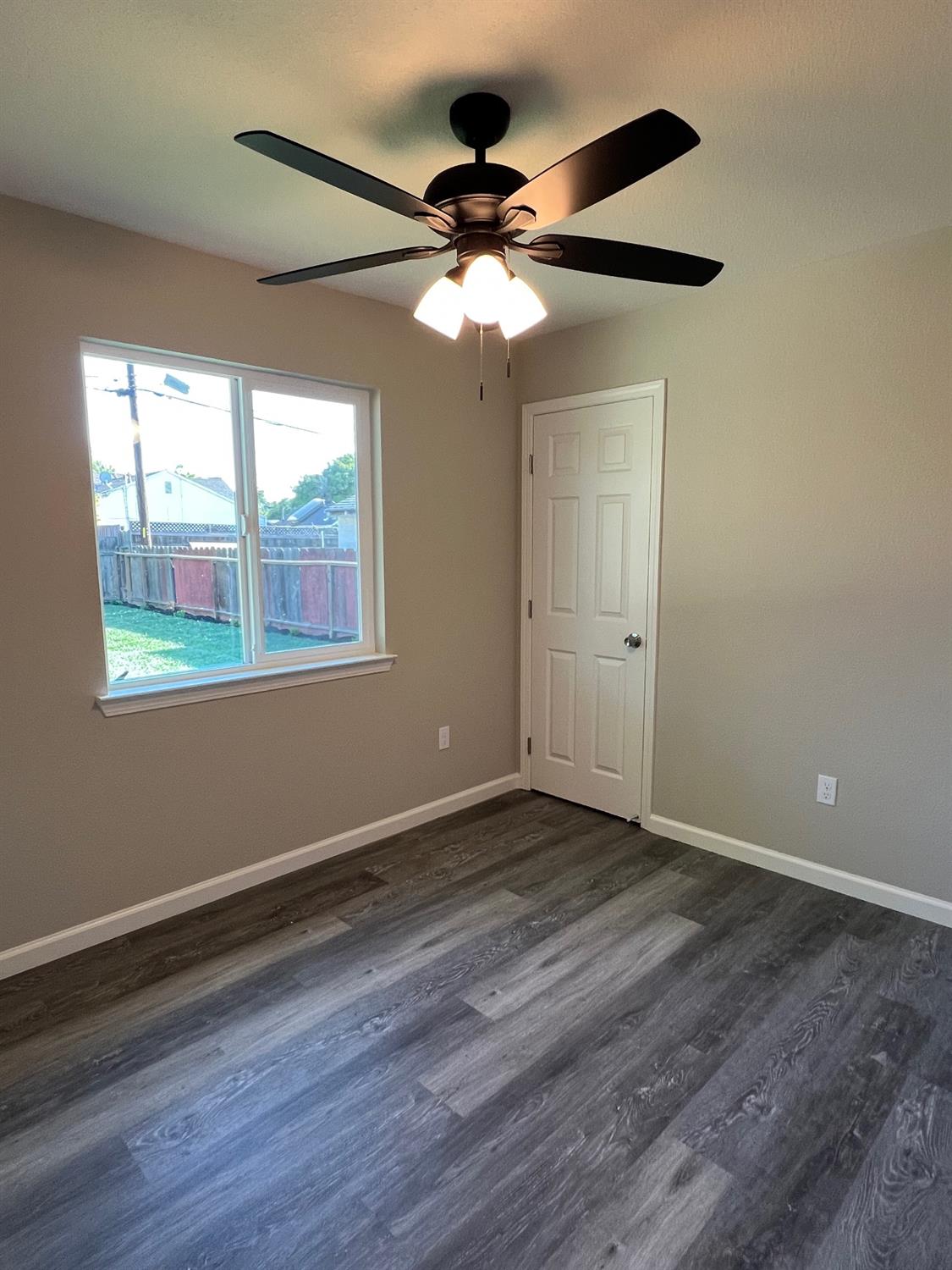 E Beverly Place, Tracy, California image 18