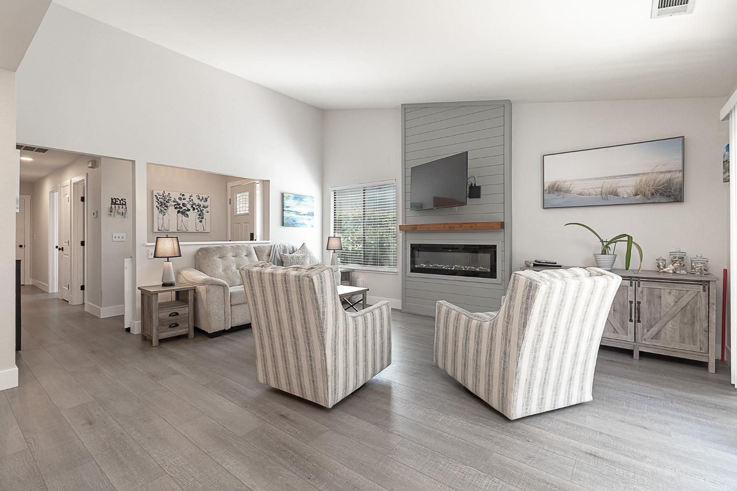 Cedar Creek Dr #4, Modesto, California image 3