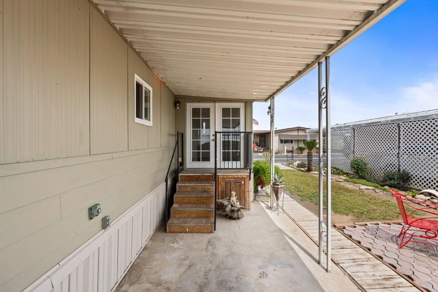 Villa Avenue #143, Clovis, California image 7