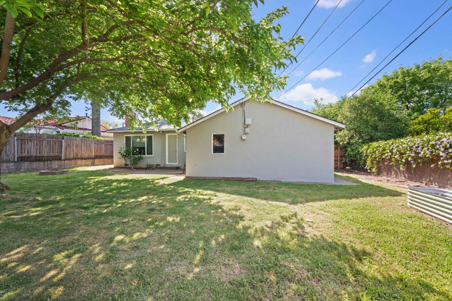 Kahn Street, Carmichael, California image 22