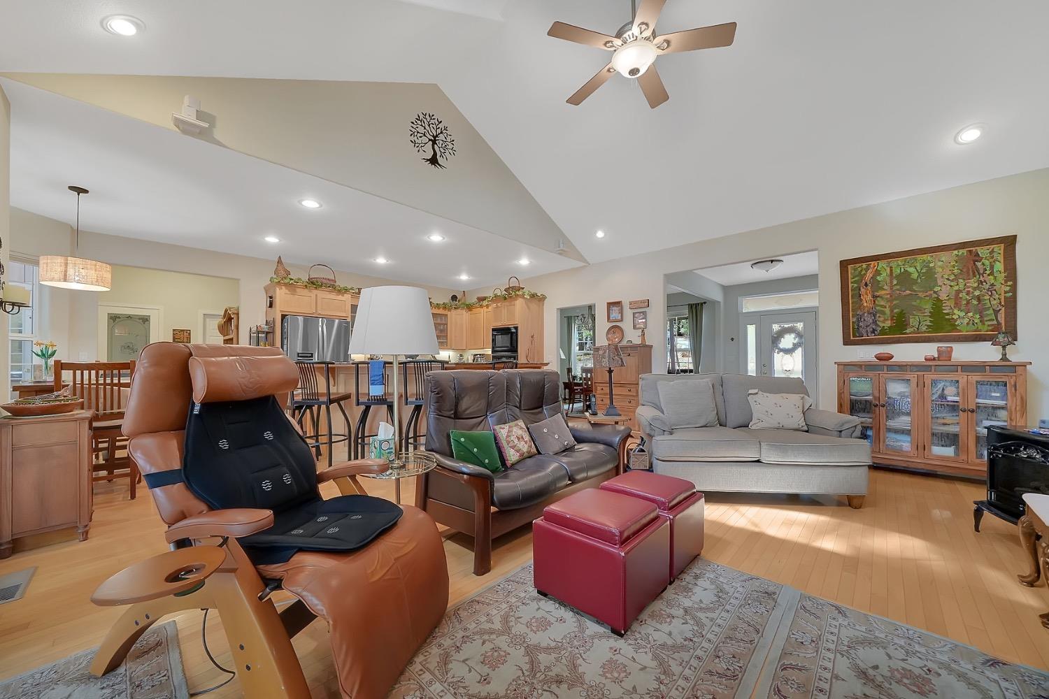 Detail Gallery Image 25 of 88 For 18860 Sylvia Dr, Pine Grove,  CA 95665 - 3 Beds | 2/1 Baths