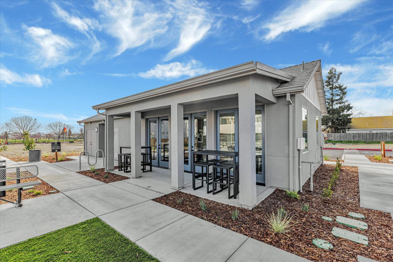 Bridgecross Drive, Sacramento, California image 40