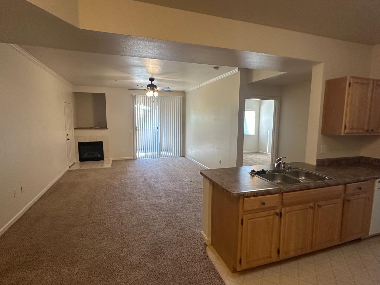 Photo #7: 225055476 Listing: Photo #7