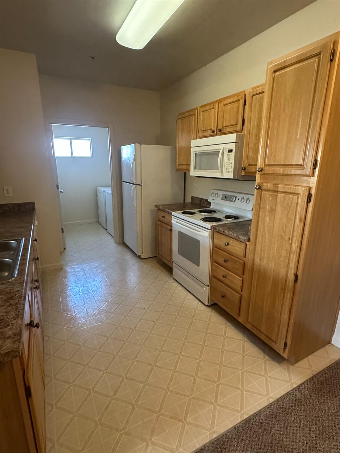 Photo #8: 225055476 Listing: Photo #8