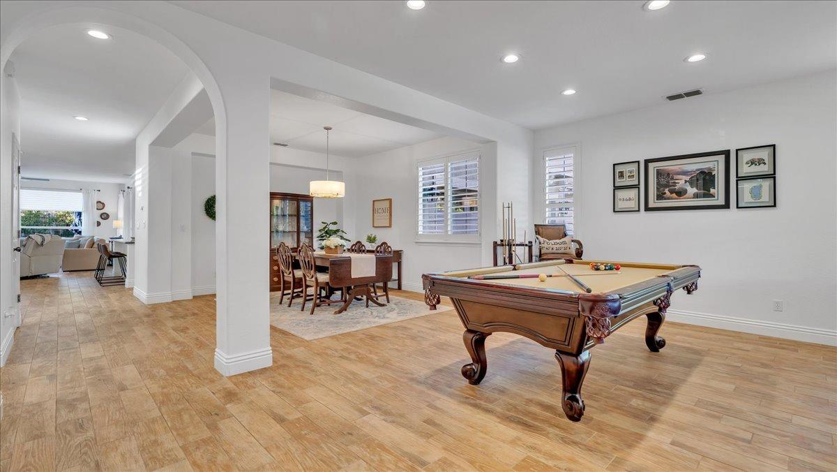 Mendes Court, Folsom, California image 14