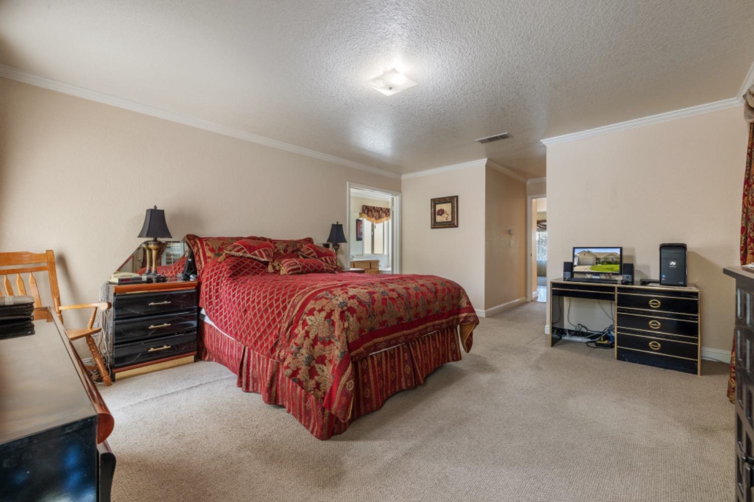 Detail Gallery Image 8 of 19 For 4620 Wallasey Way, Salida,  CA 95368 - 3 Beds | 2/1 Baths