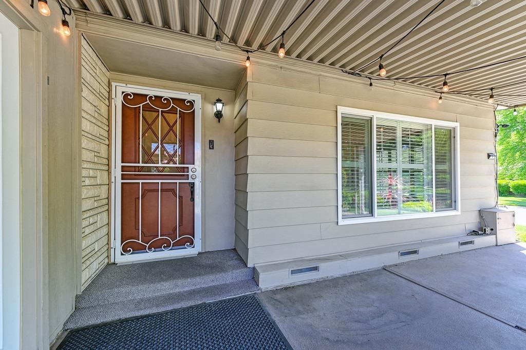 Detail Gallery Image 2 of 44 For 6187 Oak Lakes, Citrus Heights,  CA 95621 - 2 Beds | 2 Baths