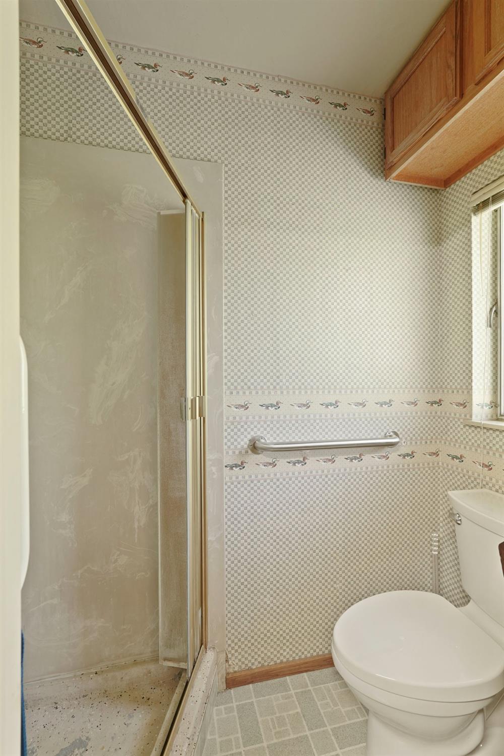 Detail Gallery Image 36 of 40 For 1101 Lakehome Dr, Lodi,  CA 95242 - 3 Beds | 2/1 Baths