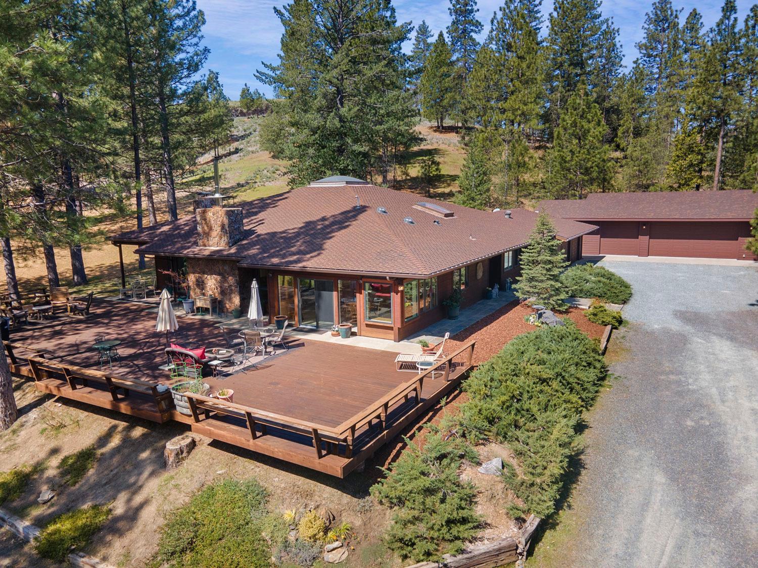 Detail Gallery Image 27 of 92 For 10415 Mcmahon Rd #10415,  Coulterville,  CA 95311 - 3 Beds | 4/1 Baths