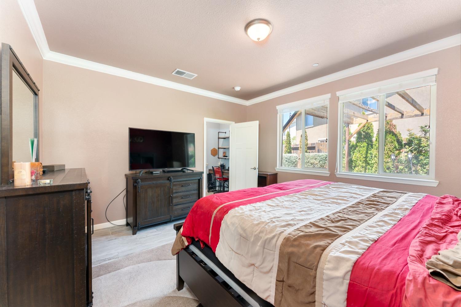 Wild Lilac Circle, Sacramento, California image 31