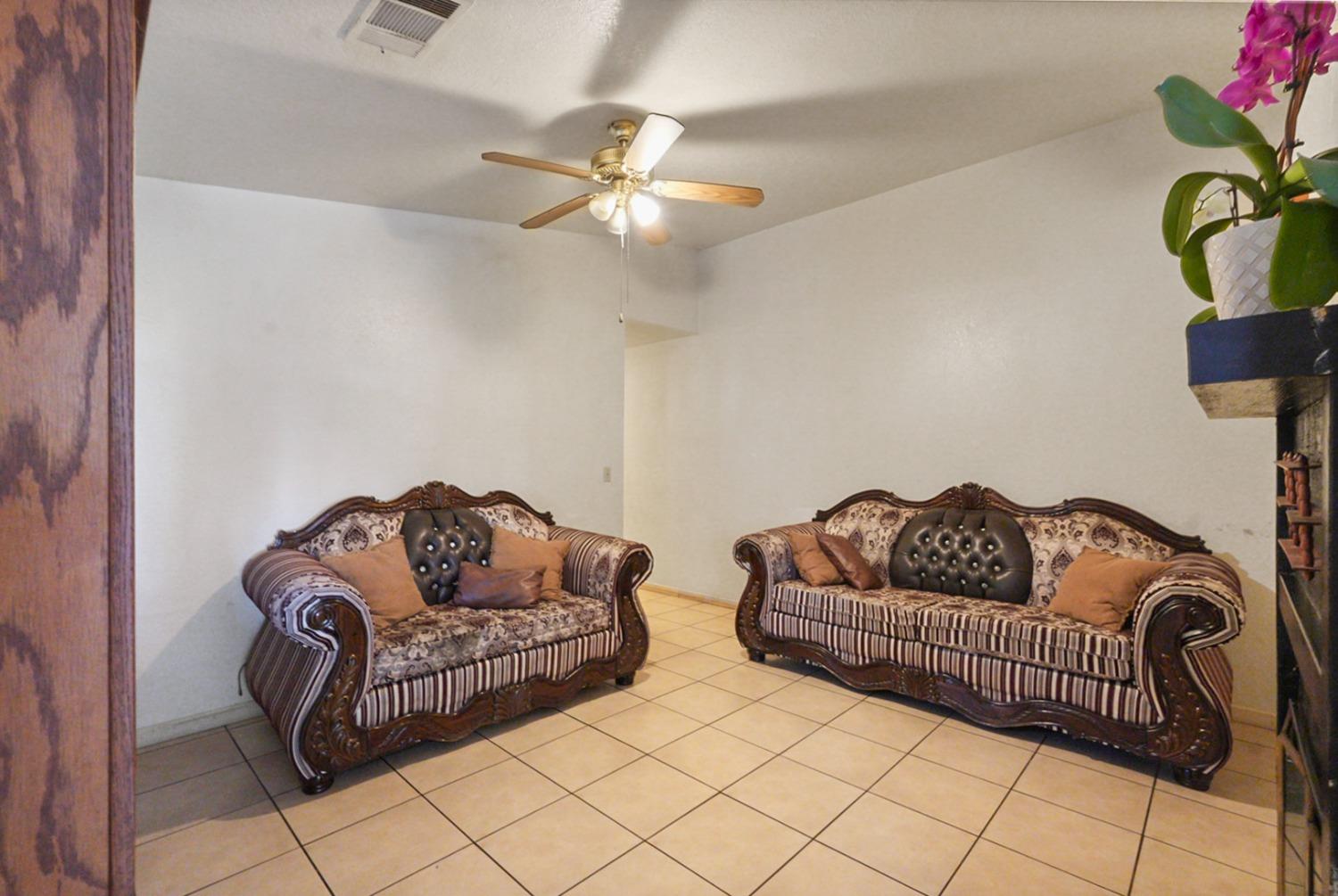 Gannet Court, Merced, California image 10