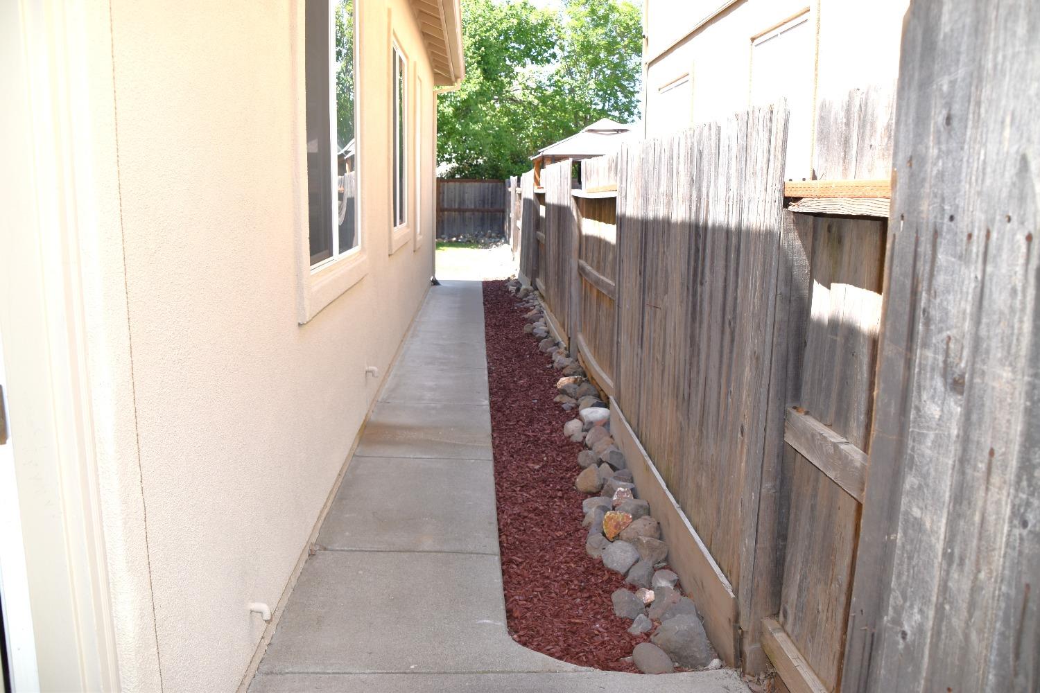 Candlewood Court, Lincoln, California image 40