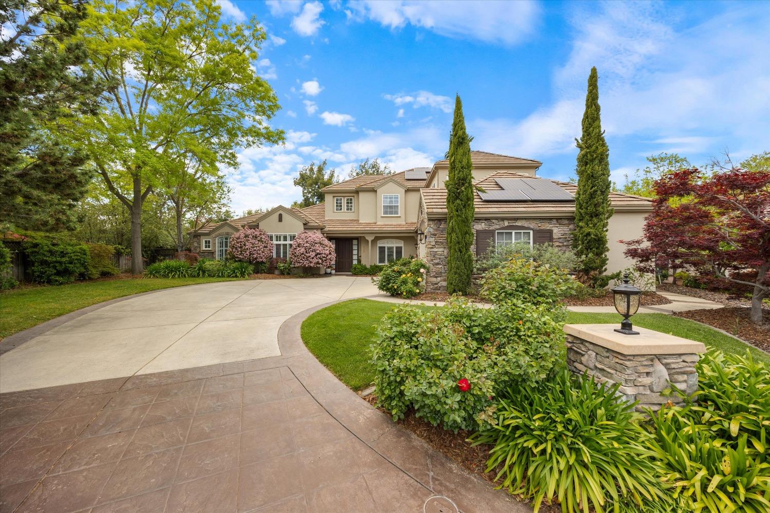 Tuscan Lane, Sacramento, California image 2