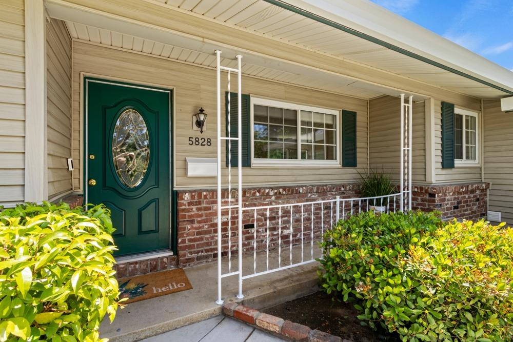 Southgrove Drive, Citrus Heights, California image 5
