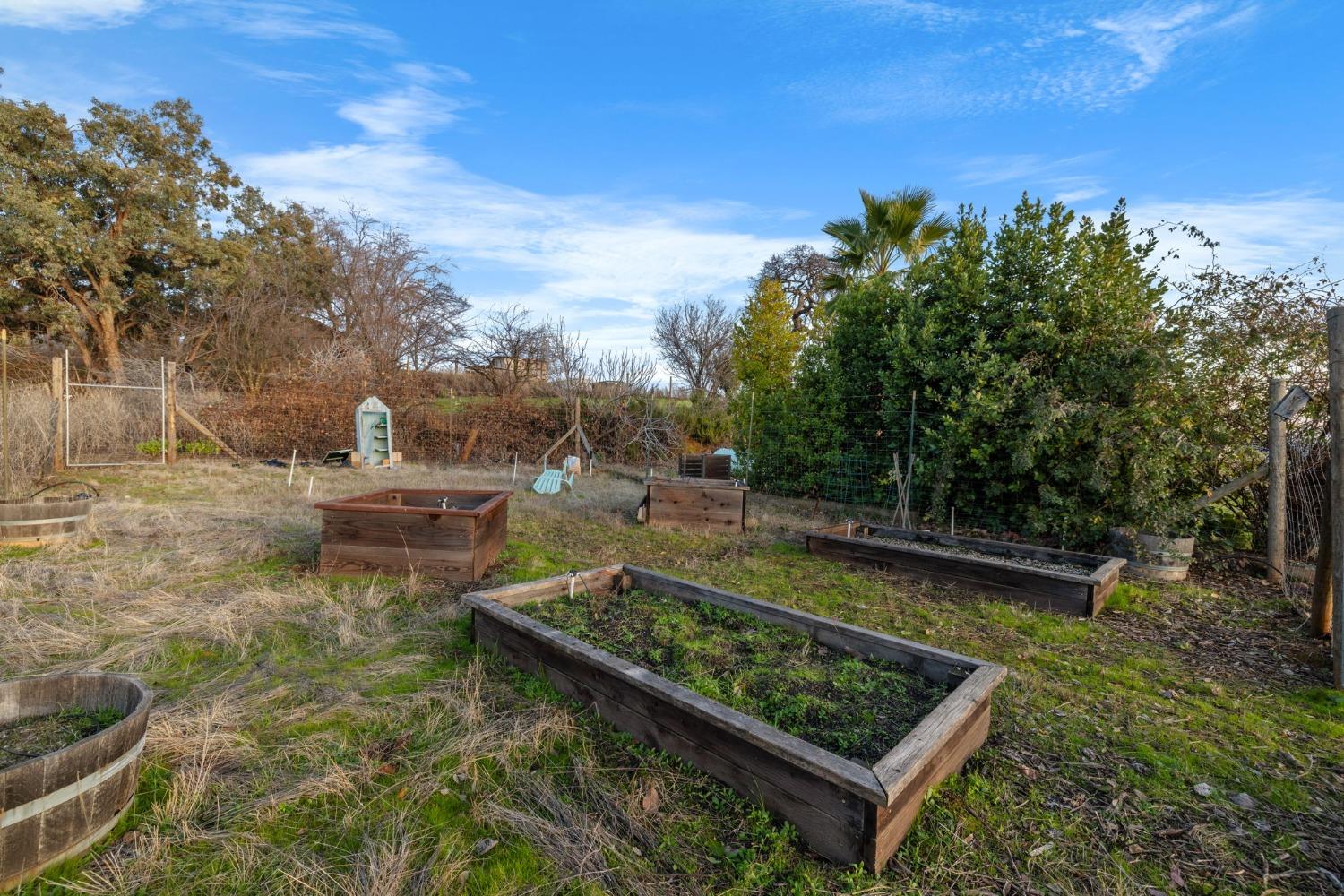 Detail Gallery Image 63 of 99 For 6441 Sky Hawk Rd, Pilot Hill,  CA 95664 - 7 Beds | 5/1 Baths
