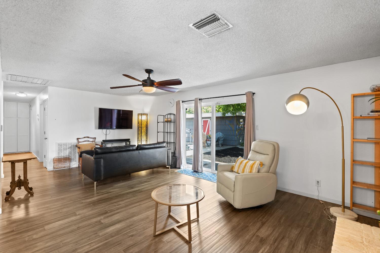 Forestwood Drive, Sacramento, California image 10