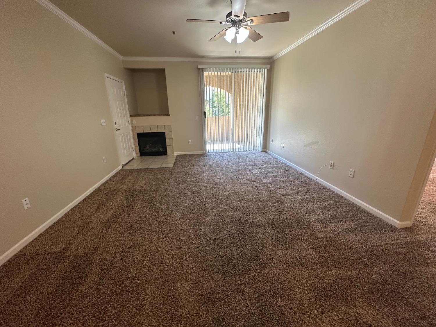 Photo #4: 225055530 Listing: Photo #4