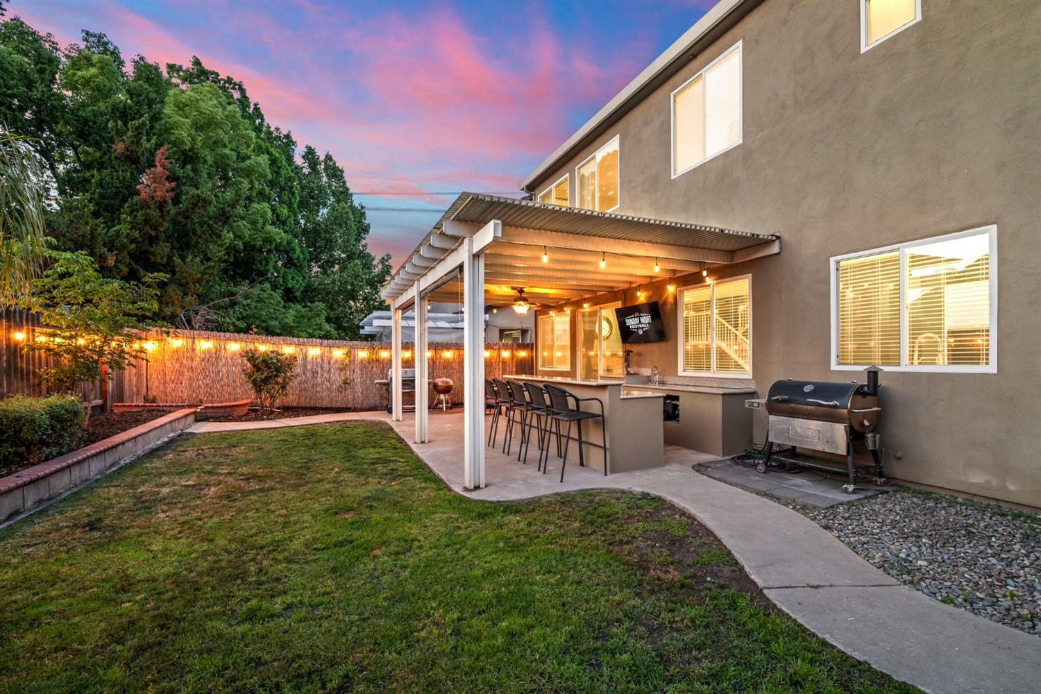 Gilleland Drive, Roseville, California image 2