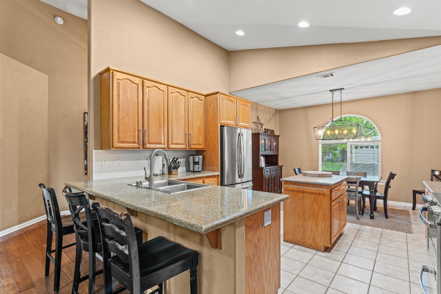 Portside Circle, Roseville, California image 8