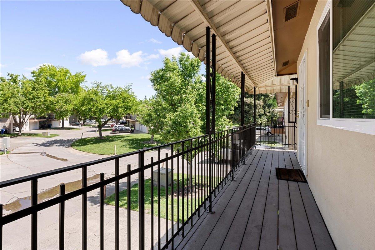 Photo #7: 225055774 Listing: Photo #7