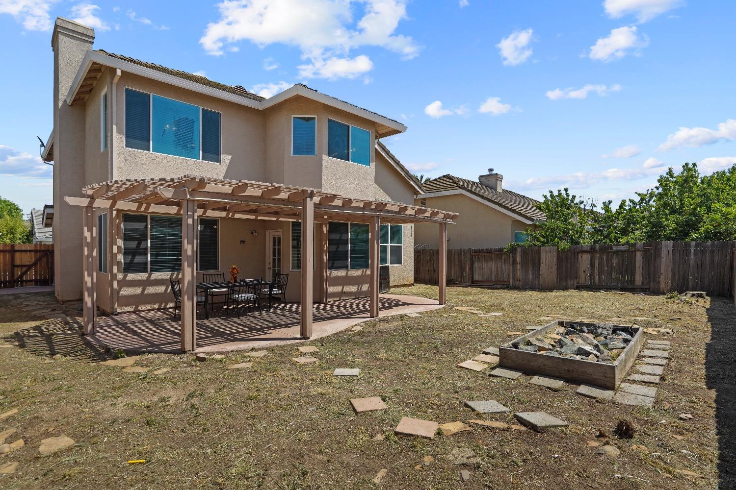 Detail Gallery Image 55 of 58 For 8666 Summer Sun Way, Elk Grove,  CA 95624 - 4 Beds | 2/1 Baths