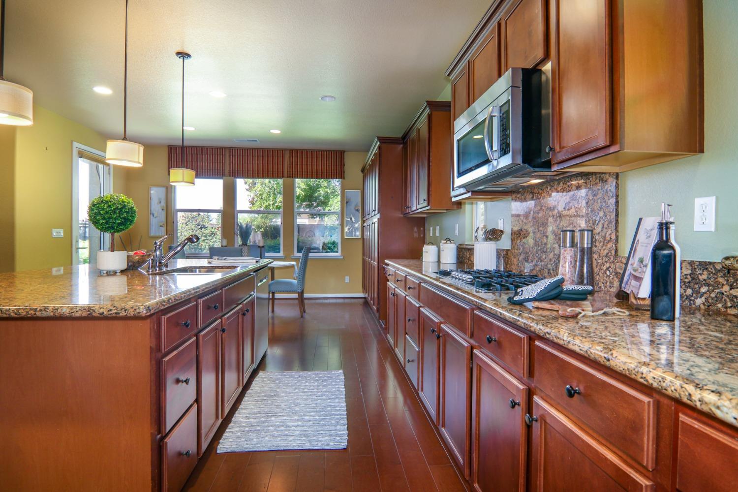 Silver Saddle Lane, Rocklin, California image 14