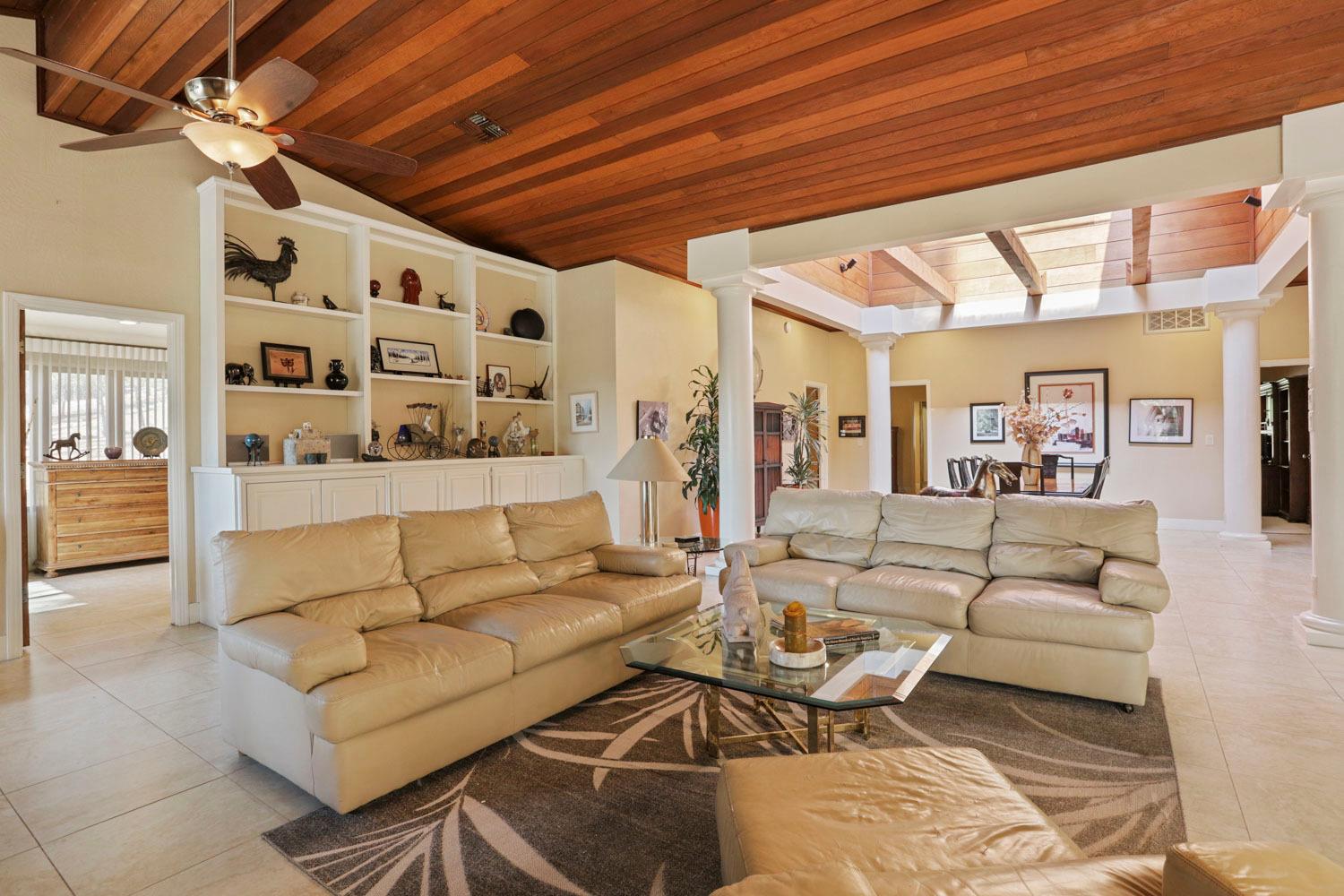 Detail Gallery Image 33 of 92 For 10415 Mcmahon Rd #10415,  Coulterville,  CA 95311 - 3 Beds | 4/1 Baths