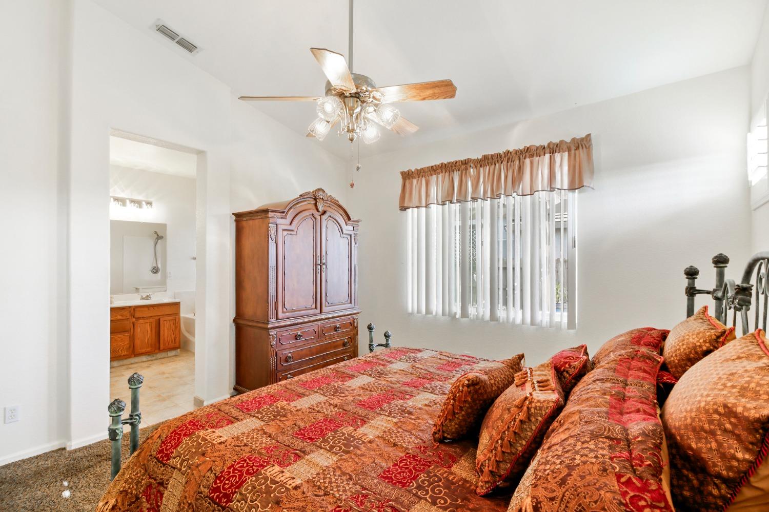 Detail Gallery Image 38 of 62 For 9329 Mainline Dr, Elk Grove,  CA 95624 - 4 Beds | 2 Baths