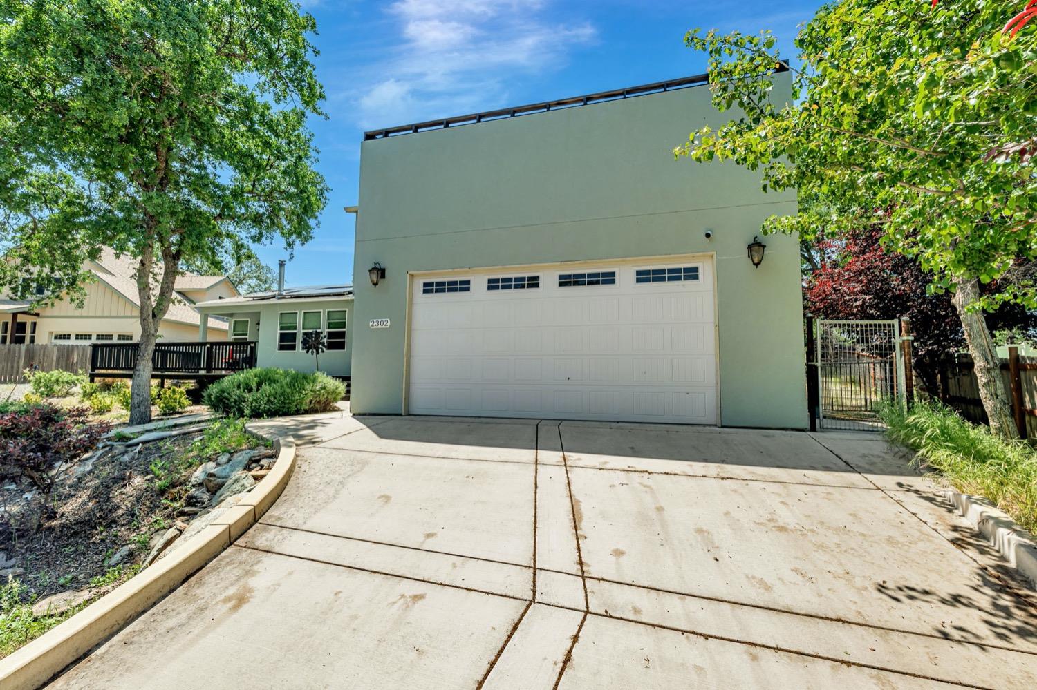 Lakeview Circle, Valley Springs, California image 2