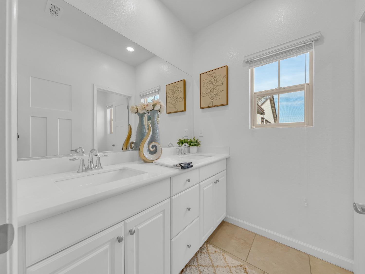 Avanti Drive, El Dorado Hills, California image 31