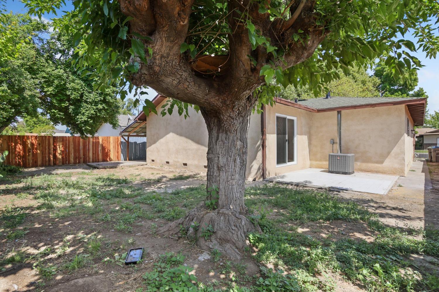 Detail Gallery Image 25 of 27 For 2717 Indiana St, Stockton,  CA 95206 - 4 Beds | 2 Baths