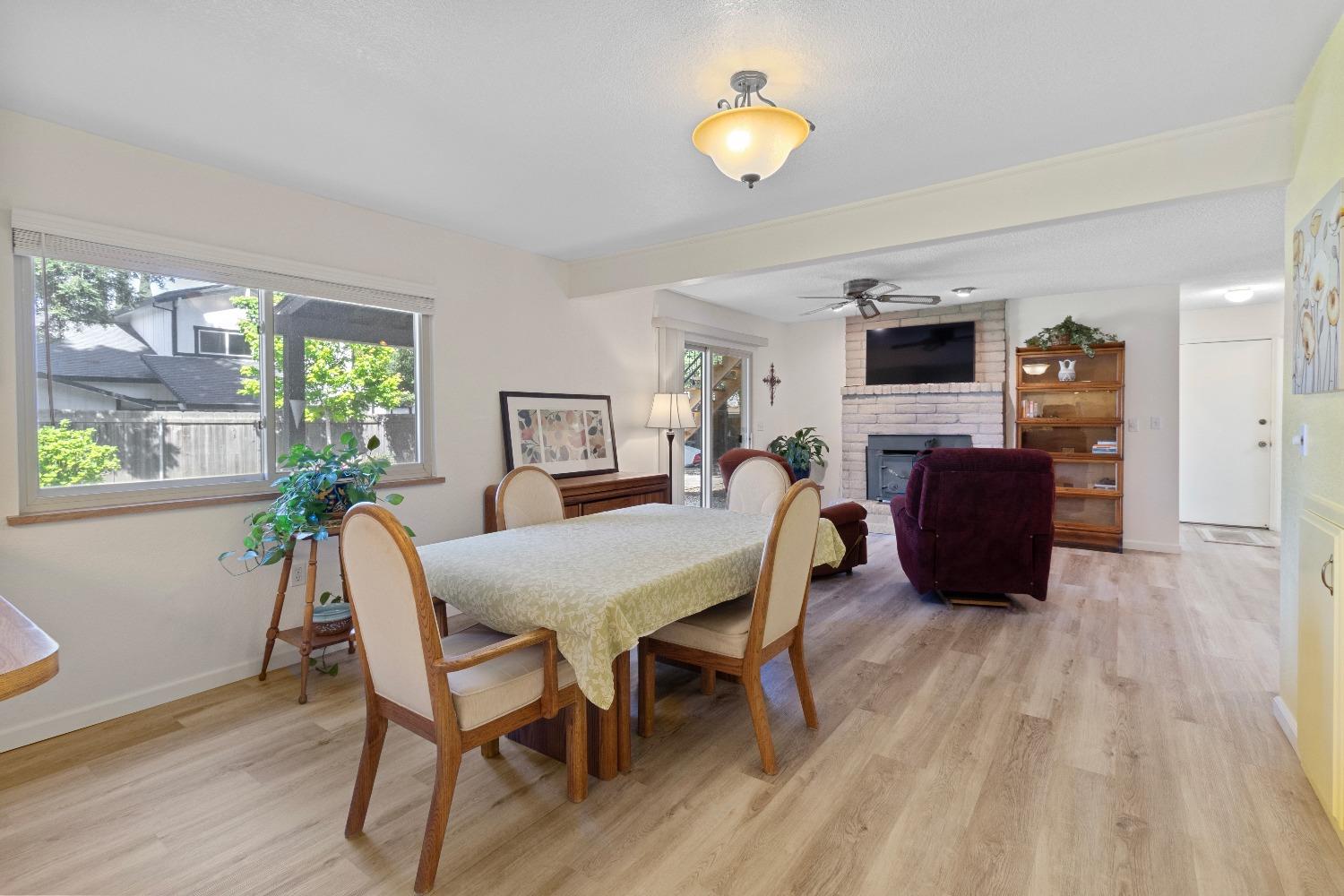 E Caroleigh Way, Yuba City, California image 17