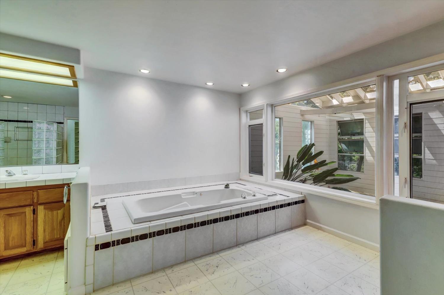 Detail Gallery Image 40 of 99 For 14508 Arrow Rd, Penn Valley,  CA 95946 - 3 Beds | 3/1 Baths
