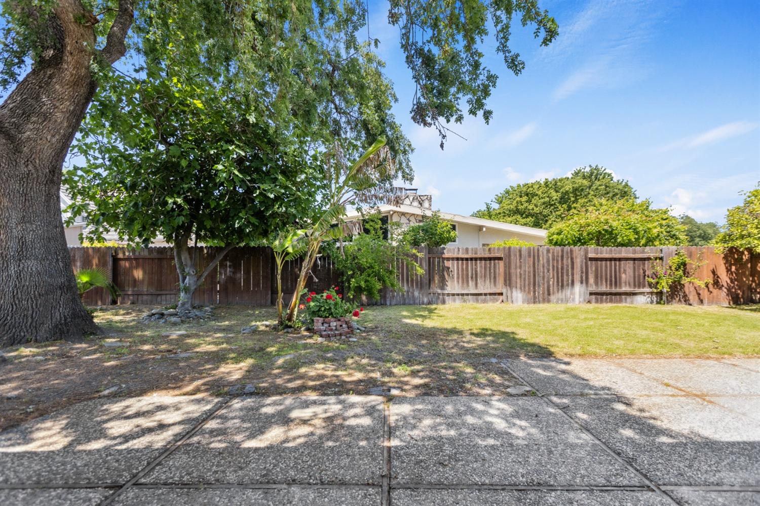 Springbrook Circle, Sacramento, California image 46