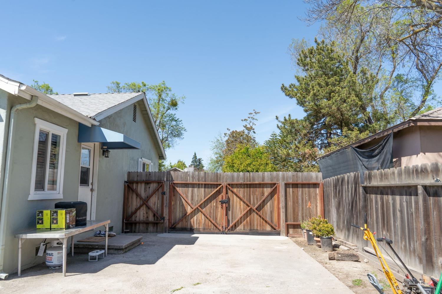 Idalou Avenue, Modesto, California image 50