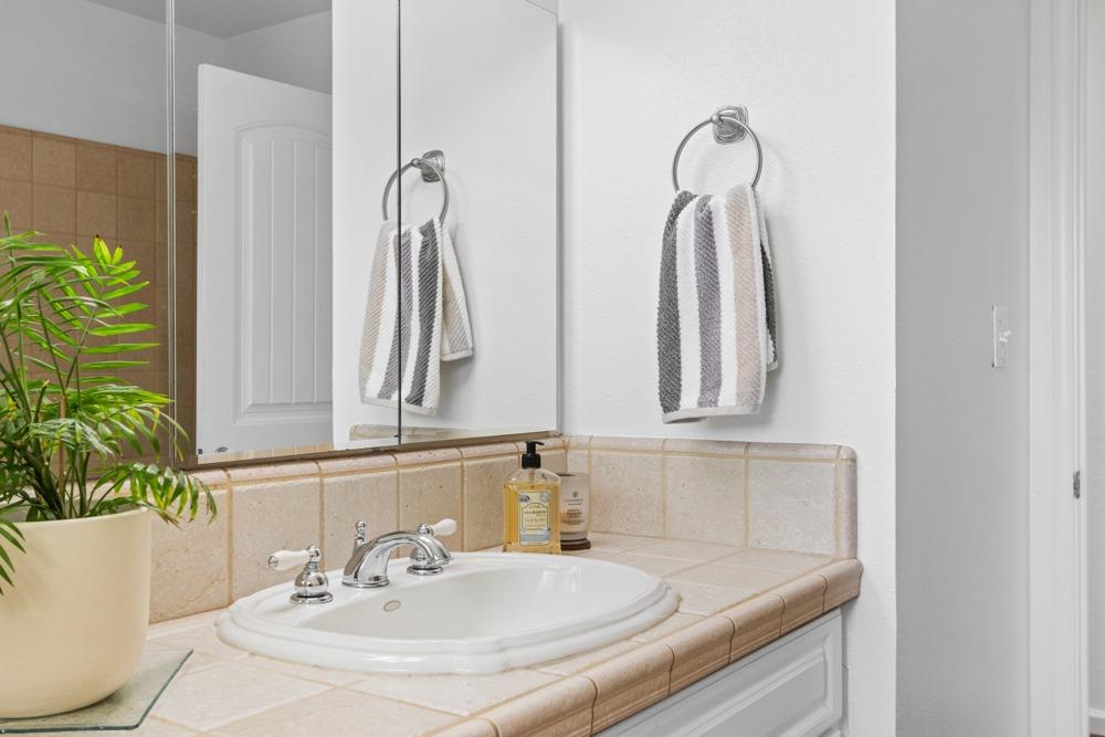Southgrove Drive, Citrus Heights, California image 35