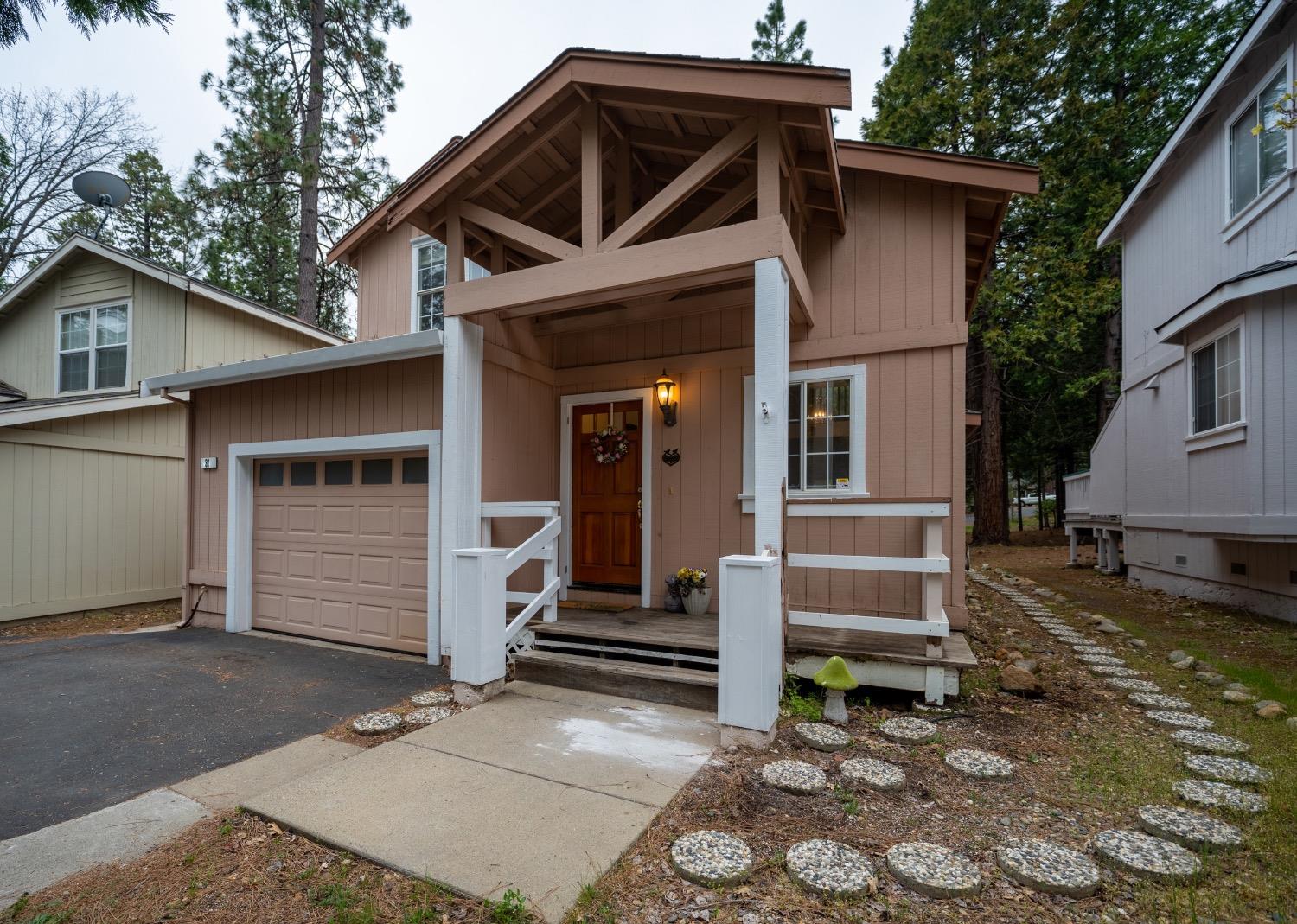 Detail Gallery Image 2 of 29 For 31 Splash Dam Loop, Arnold,  CA 95223 - 3 Beds | 2 Baths